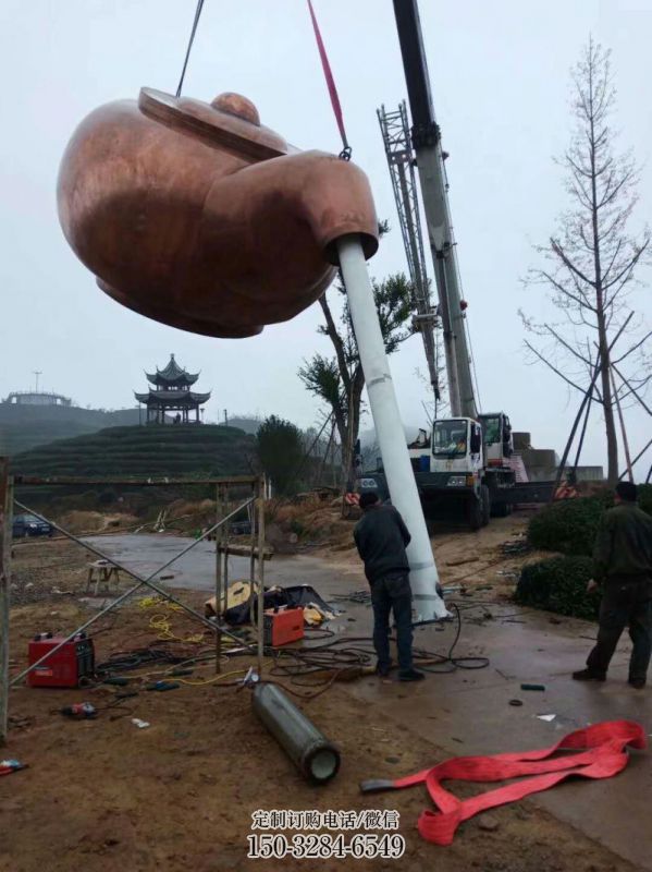 铸铜喷水壶雕塑,悬空设计型,铜天壶雕塑制作厂家 铸铜喷水壶雕塑,悬空设计型,铜天壶雕塑制作厂家